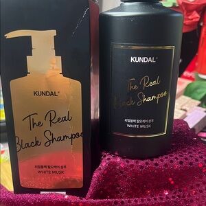 Kundal Black Shampoo White Musk